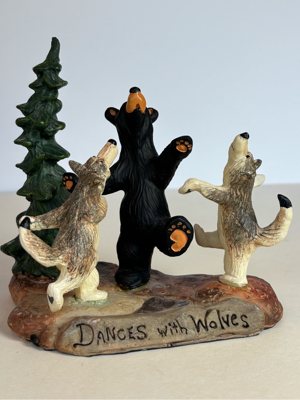 Bearfoots Dances with Wolves Figurine Jeff Fleming Big Sky Carvers Bear Wolves